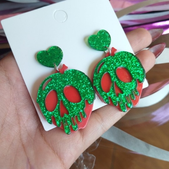 Disney Snow White poison Apple glitter Earrings - Picture 6 of 6